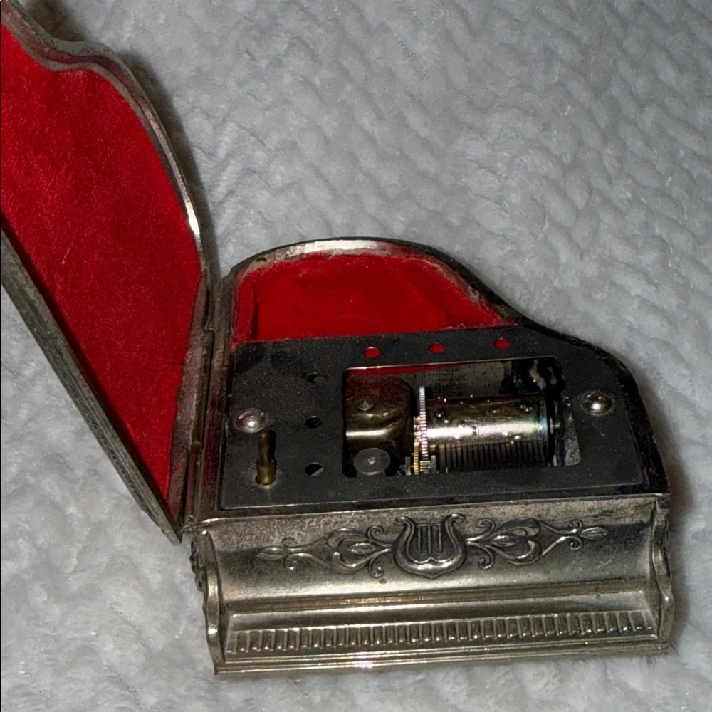 Vintage 1960s Sanko Cherub Music Box Ornate Silver-Tone Box Red Velvet Lining